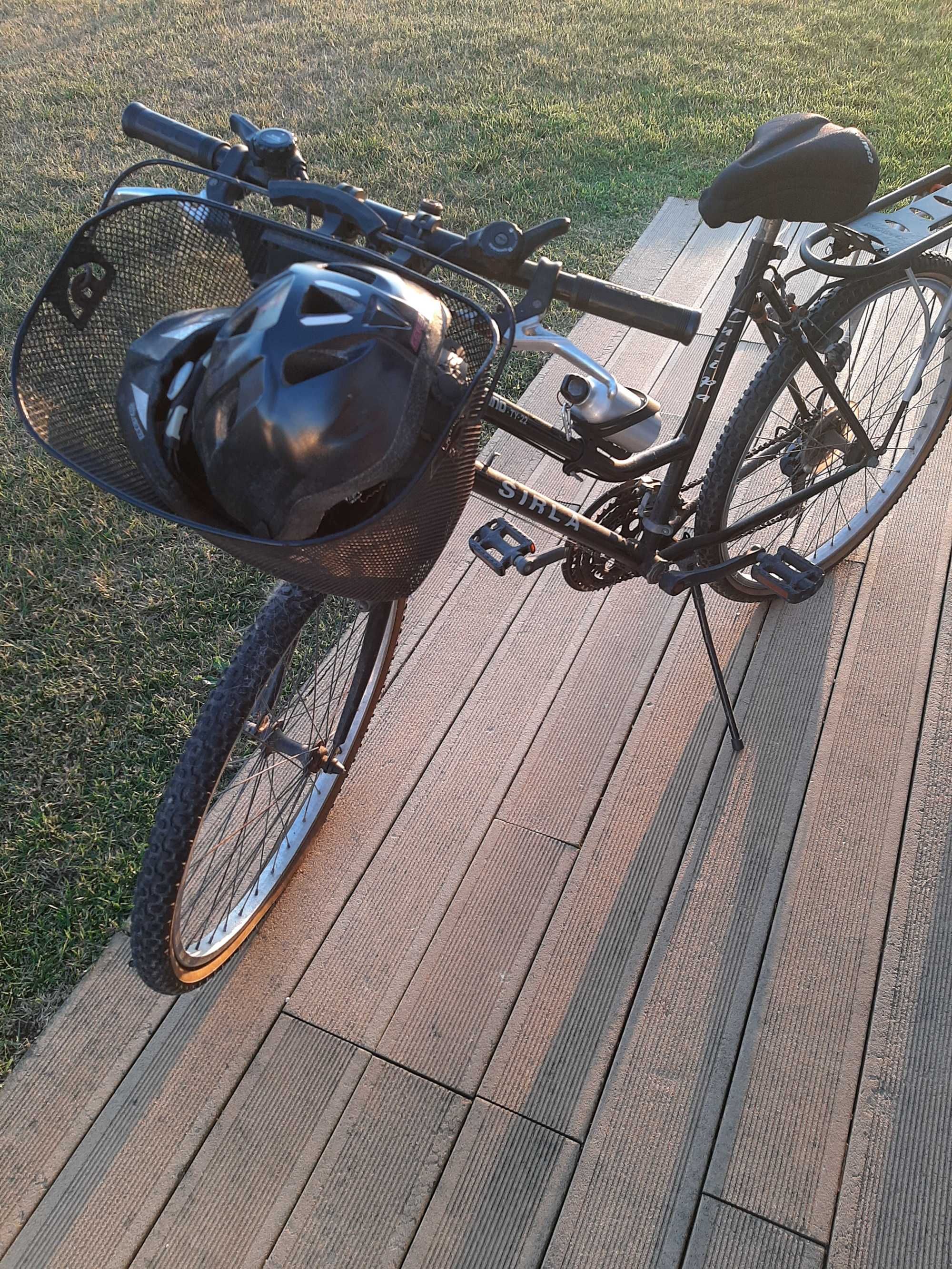 Bicicleta Sirla com equipamento Shimano