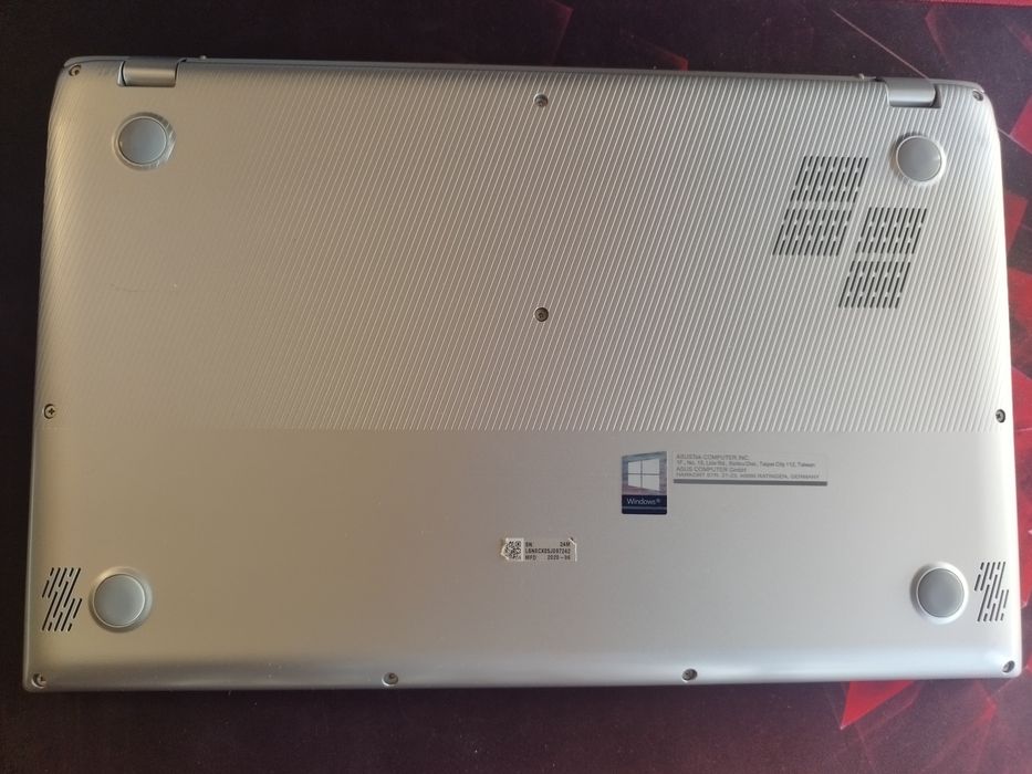 Portátil Asus VivoBook S15 15.6" S532FL com carregador incluído