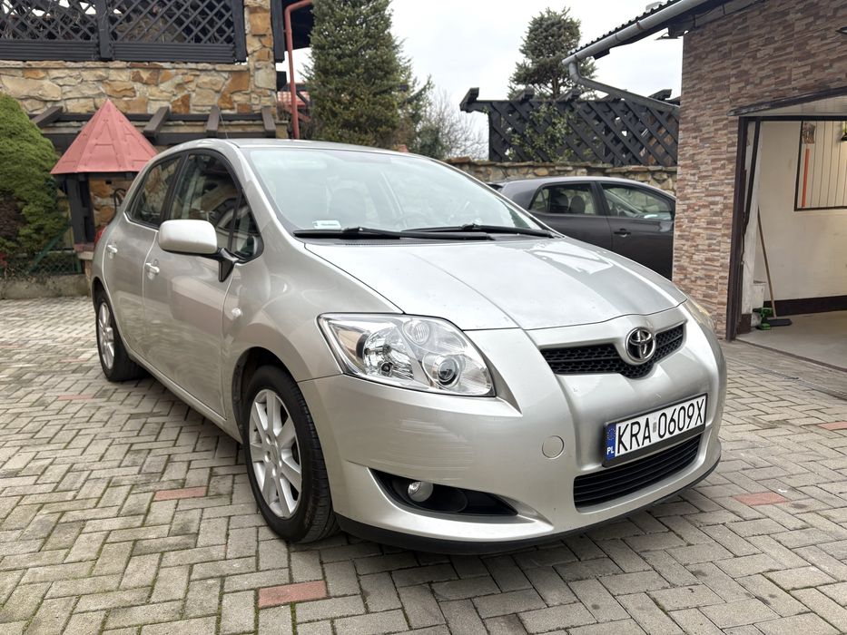 Toyota Auris 1.4 D4D 90 KM