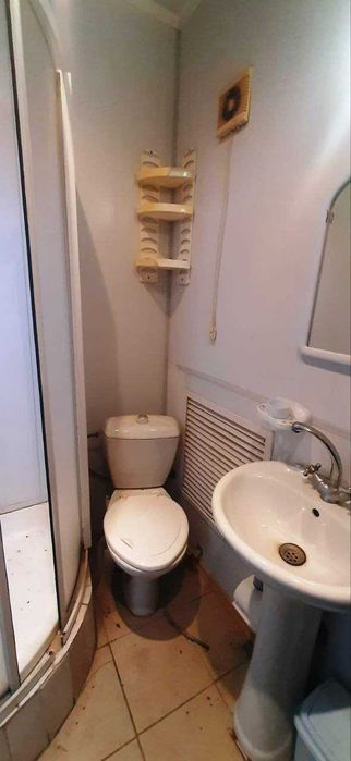 ПРОДАМ в с. Базалиевка кирпичный 2х этажный дом с мансардой, 134 кв.м