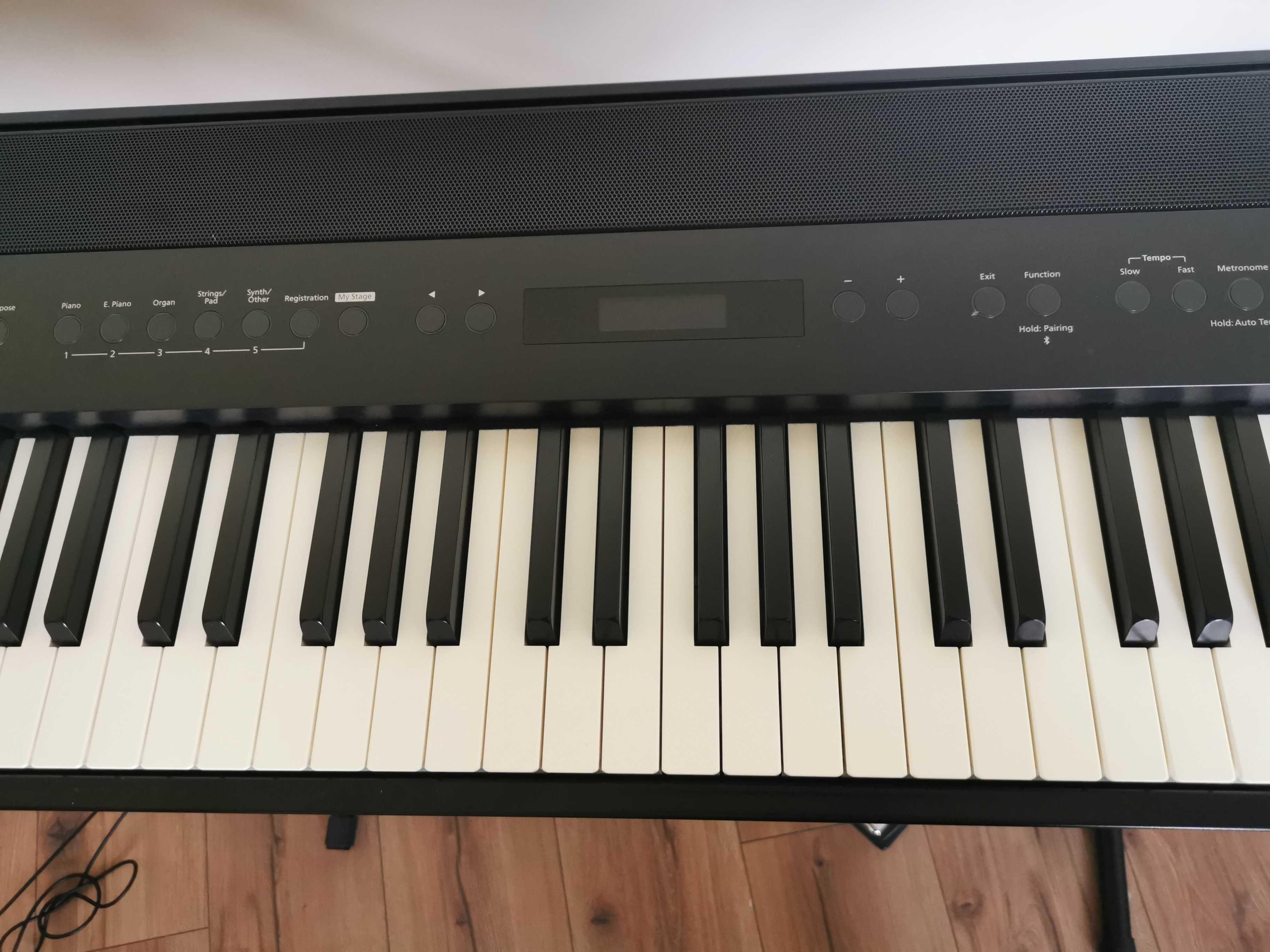 Pianino Roland fp60x