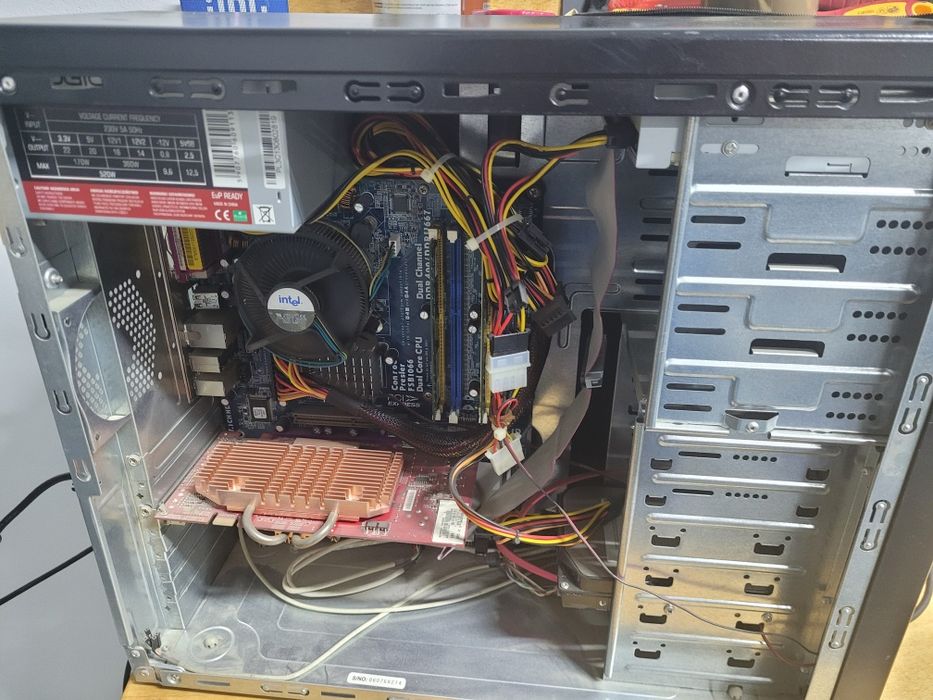 Retro komputer pentium D 2.80ghz  HDD 250gb  nVidia  GeForce 7600 gt