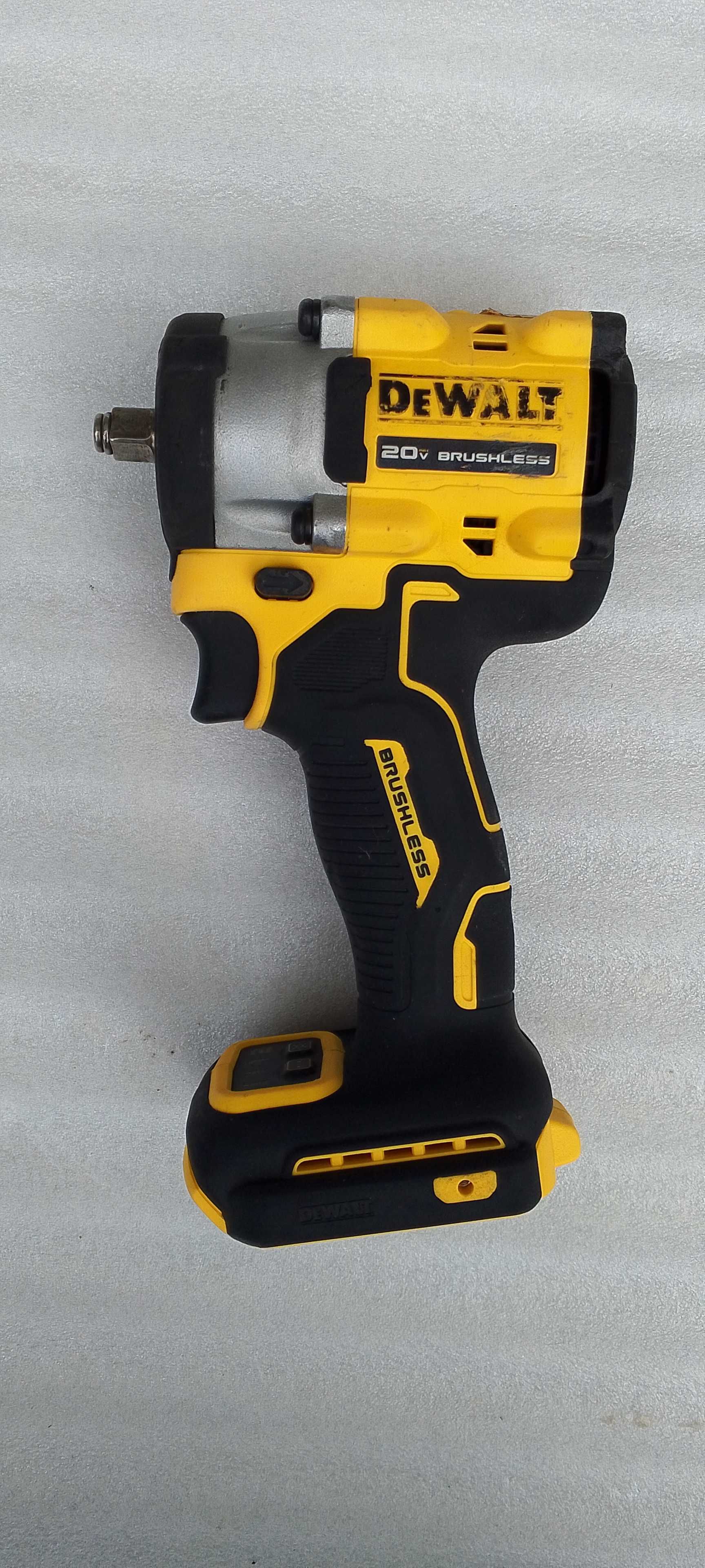 Акумуляторний безщітковий гайковерт Dewalt DCF923 MAX, США