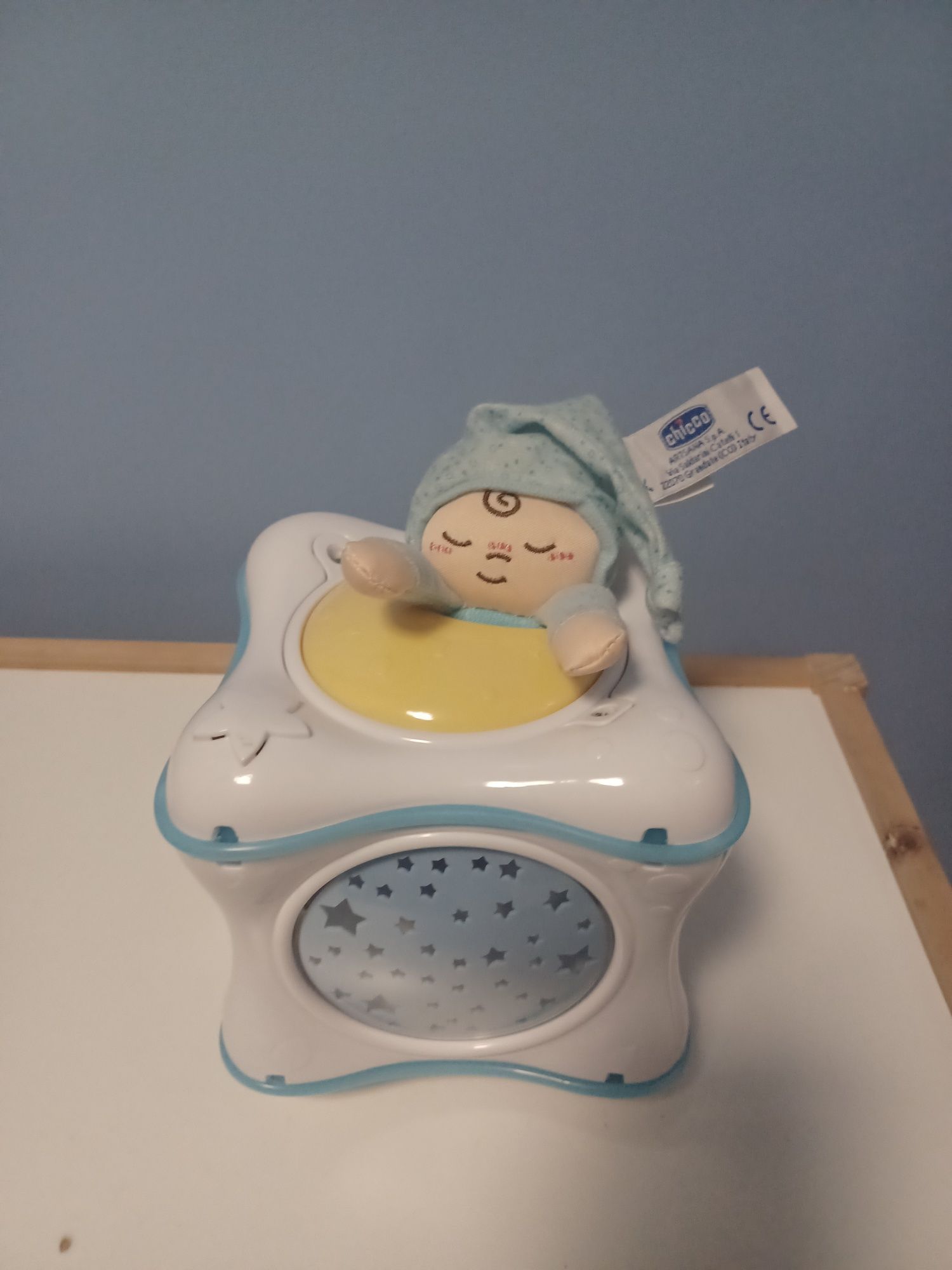Pozytywka,Projektor,Lampka-Tęczowa Kostka firmy CHICCO