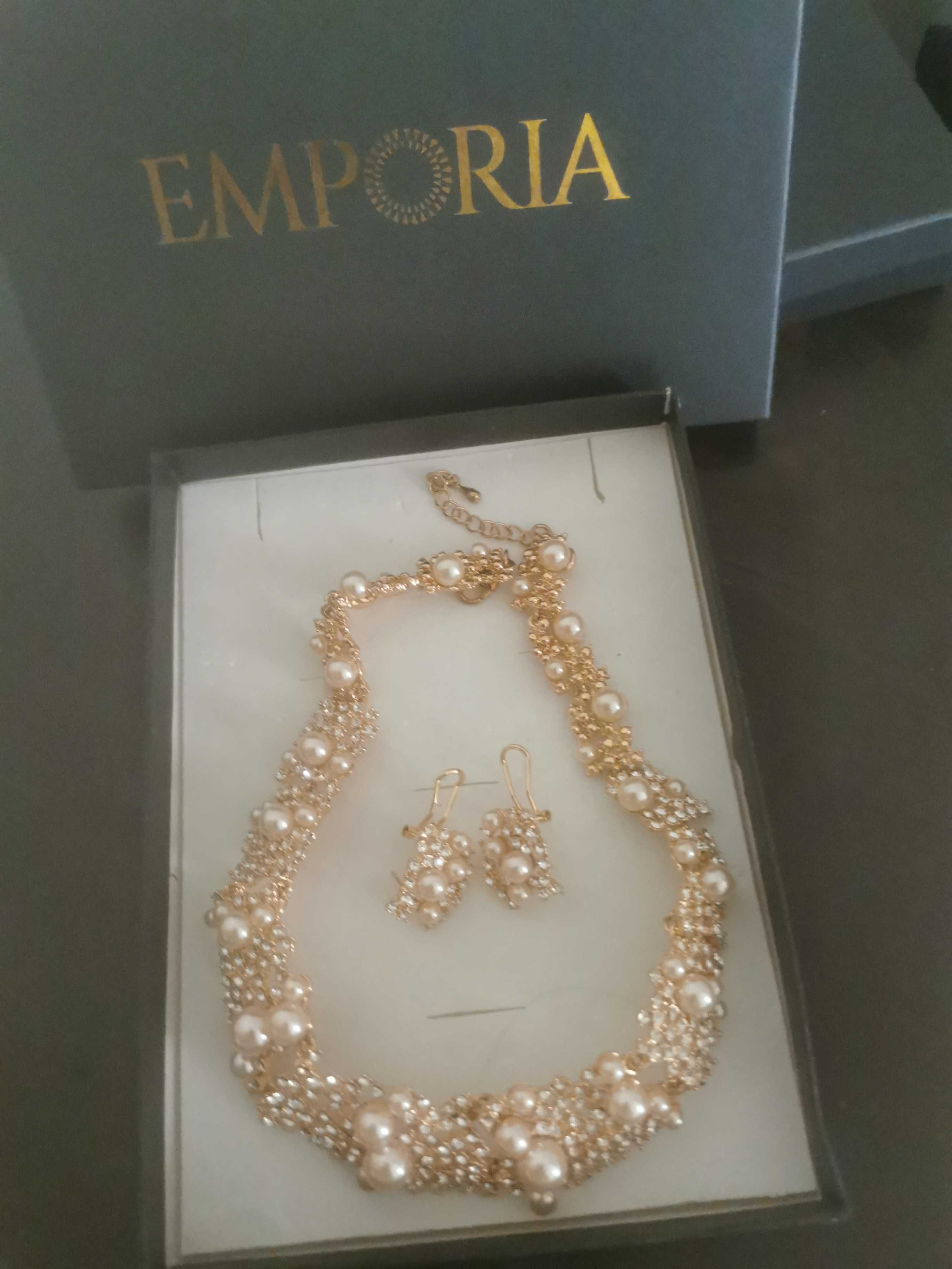 Conjunto de Colar e brincos com perolas da Marca Emporia