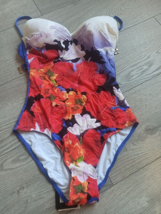 Фірмовий Купальник Marc&Andre. 36 розмір