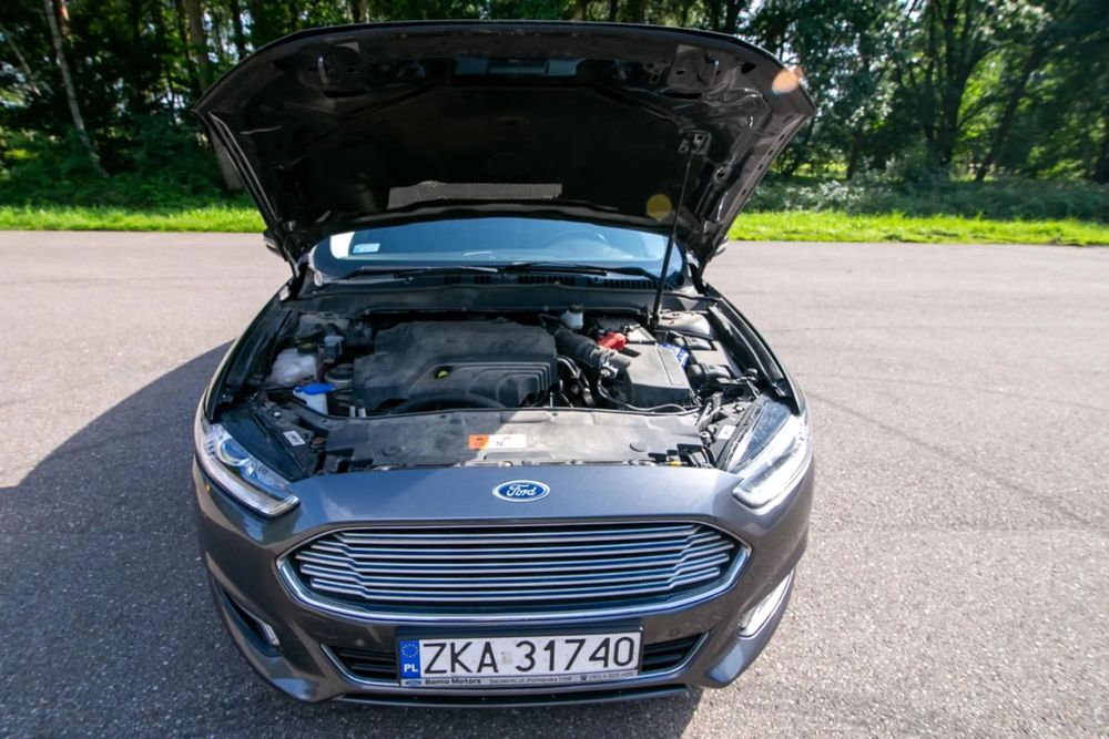 Ford Mondeo Sprzedam Forda Mondeo z 2016 roku w bardzo dobrym stanie .