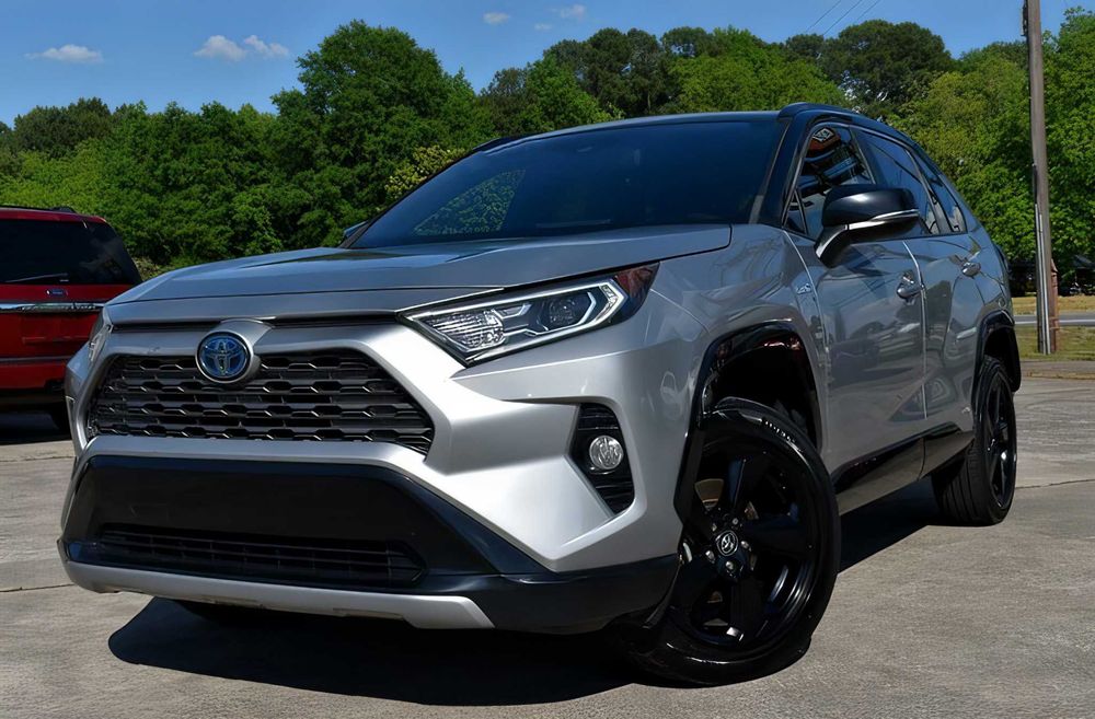 Toyota RAV4      2020
