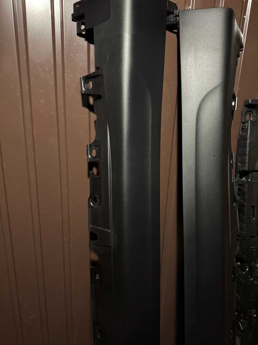 Вmw x5 f15 порог пластиковий накладка лівий правий кронштейн оригінал.