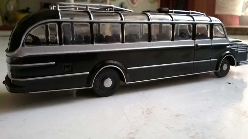 KRUPP Hubertia Titan 080; model autobusu; skala 1:72; seria DeAgostini