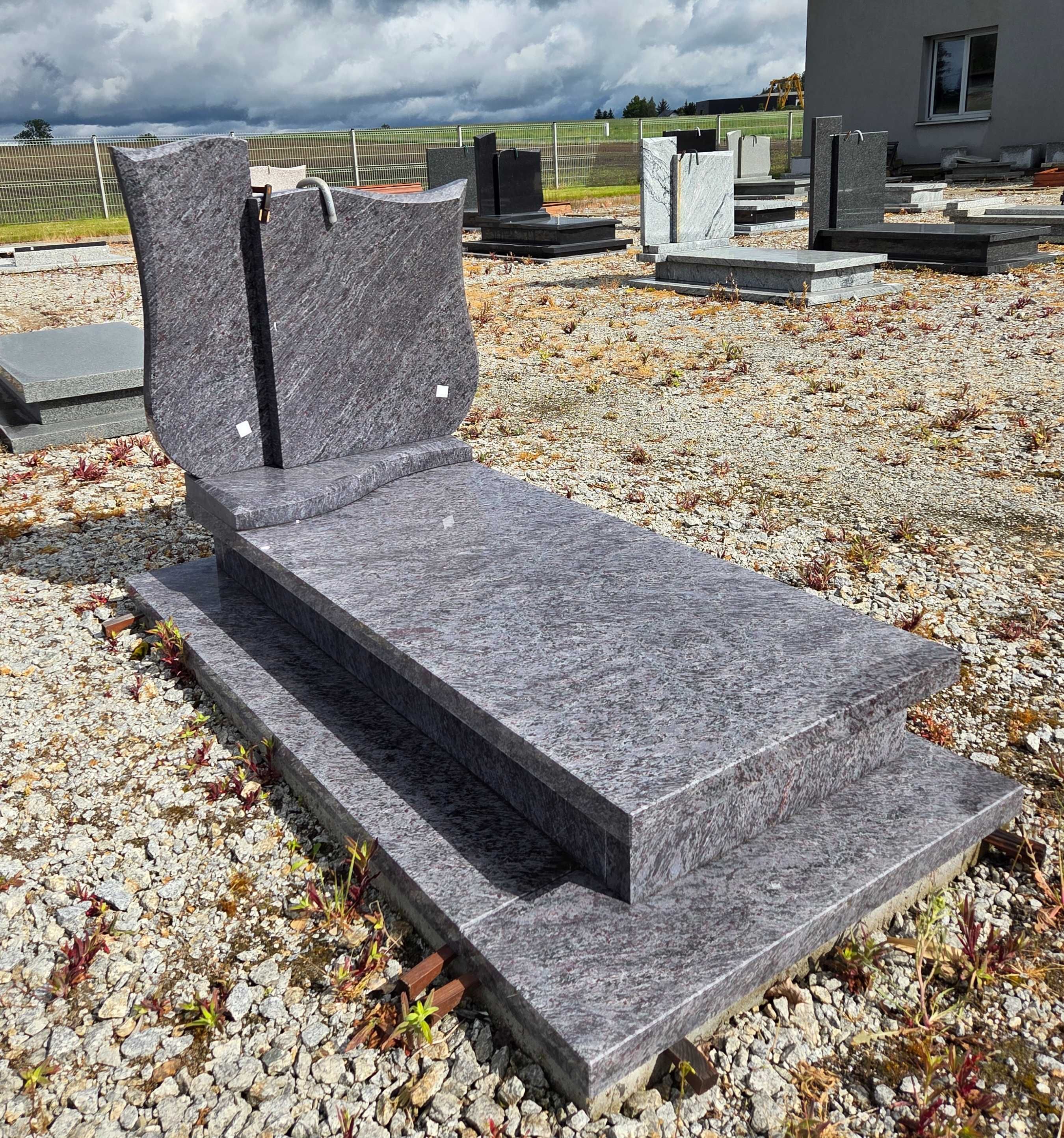 Nagrobek granitowy, pomnik granitowy