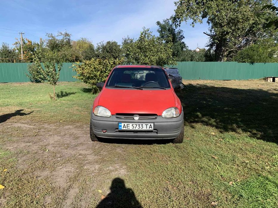 Продам машину Опель корса 1994 року 1.2 бензин