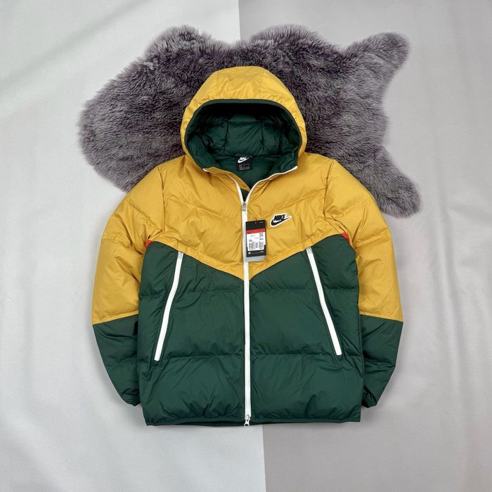 Нова зимова куртка пуховик Nike Sportswear Windrunner в розмірах 00112
