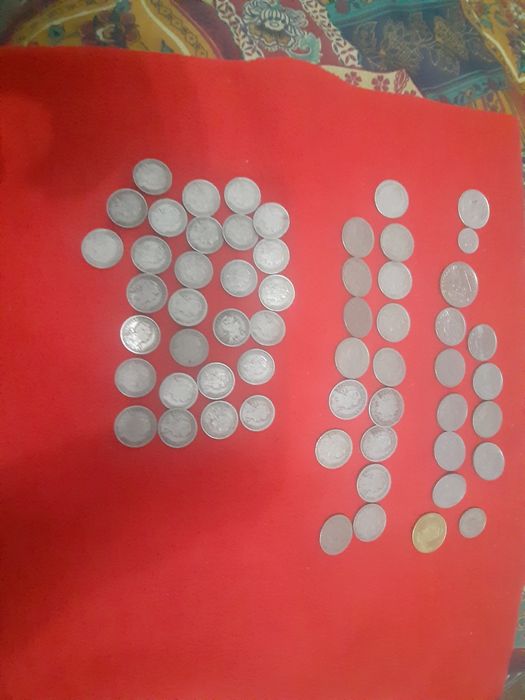 Numismática  - Várias moedas de escudo