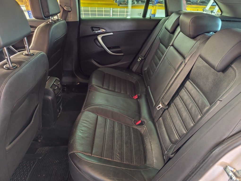 Opel Insignia 1.9 CDTI 2011