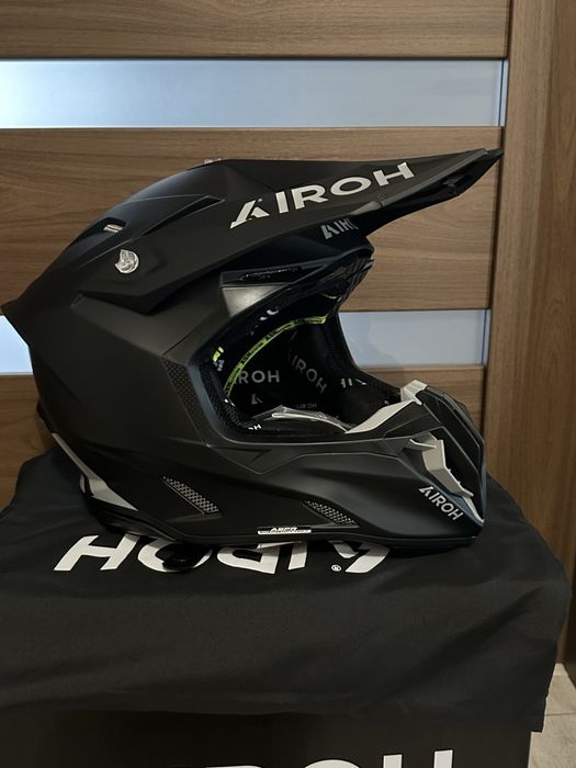 Nowy Kask Off-Roadowy Airoh Twist 3 rozmiar L