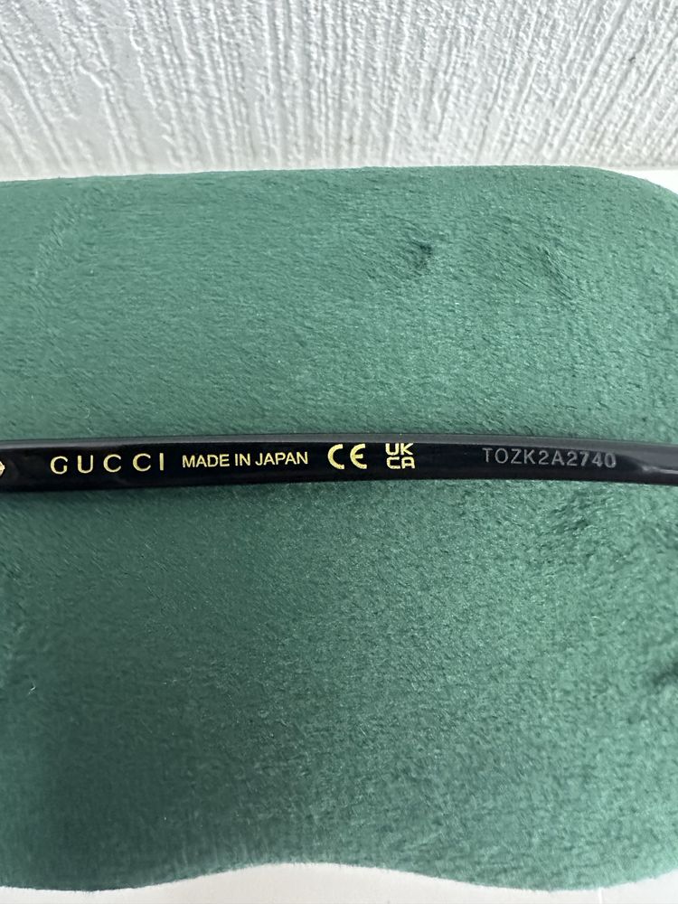 Сонцезахісні окуляри Gucci