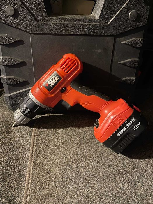 Black&Decker SL1 3YD шуруповерт акумуляторний 12В