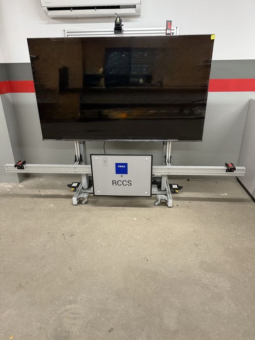 Kalibracja radaru kamery w szybie asystenta zmiany pasa night vision