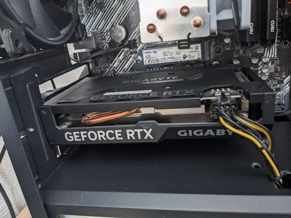 Мощный игровой компьютер на AMD Ryzen и RTX 4060 и с монитором!