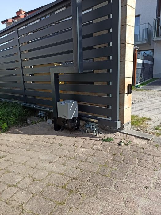 Napęd do bramy przesuwanej