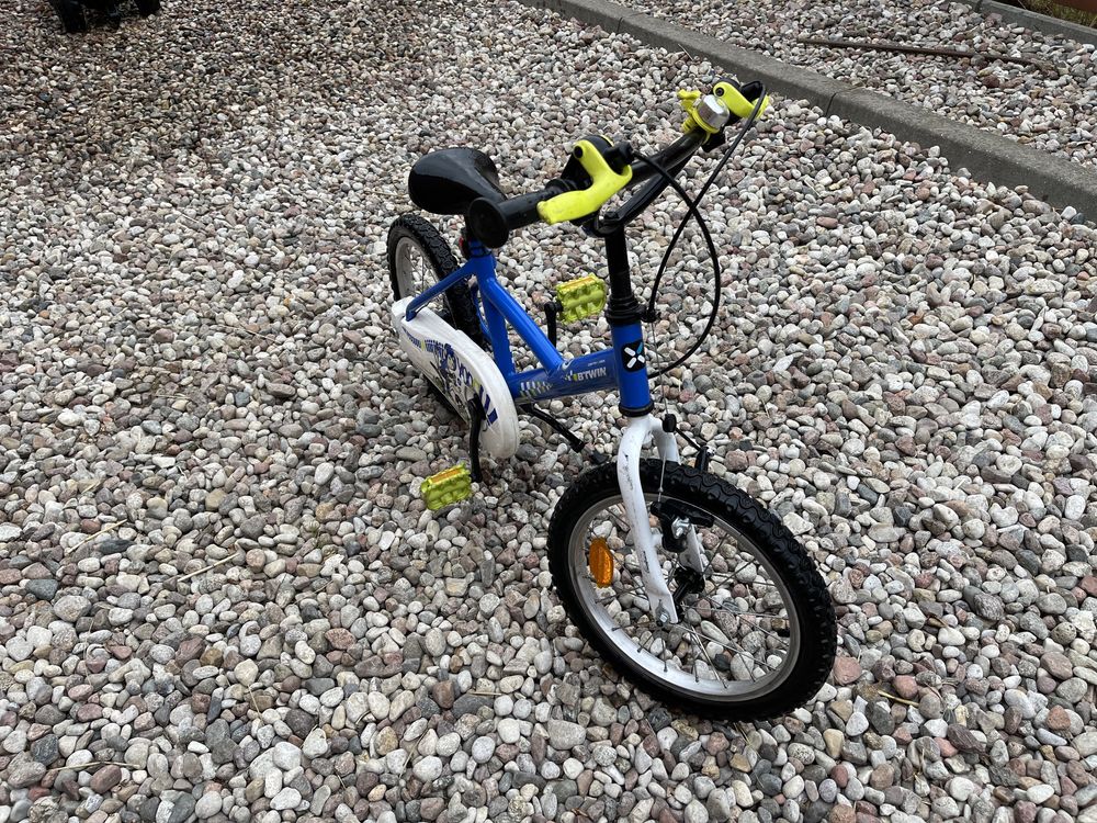 Rowerek w stanie idealnym dla dziecka w wieku 4-7 lat