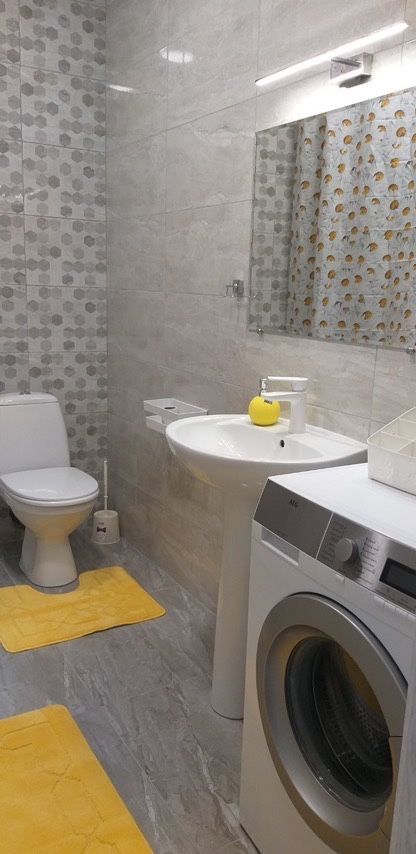 Продам 2-х комнатную с видом на море