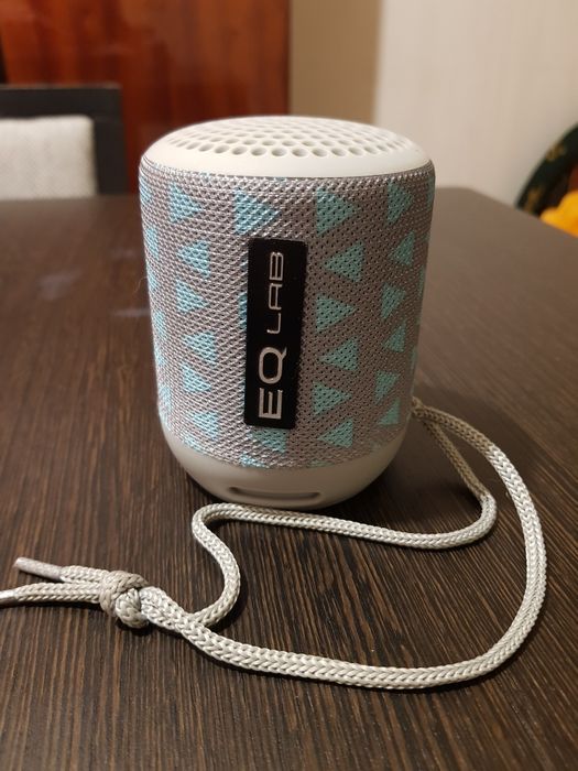 Портативная колонка