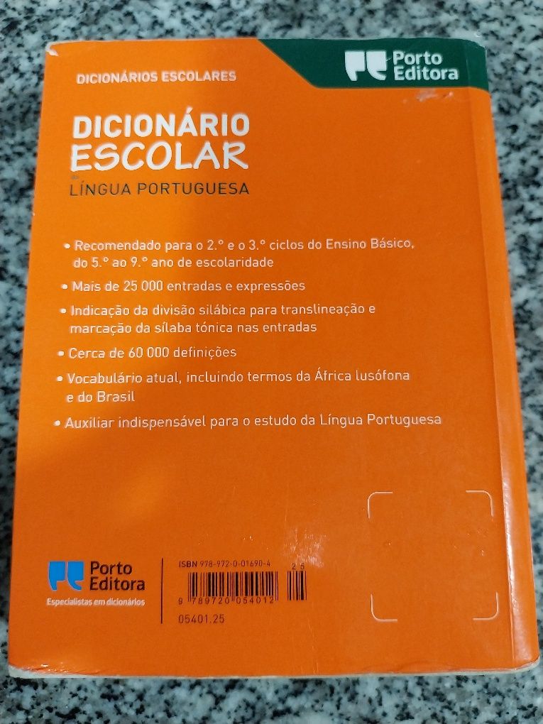 Dicionário escolar Porto Editora
