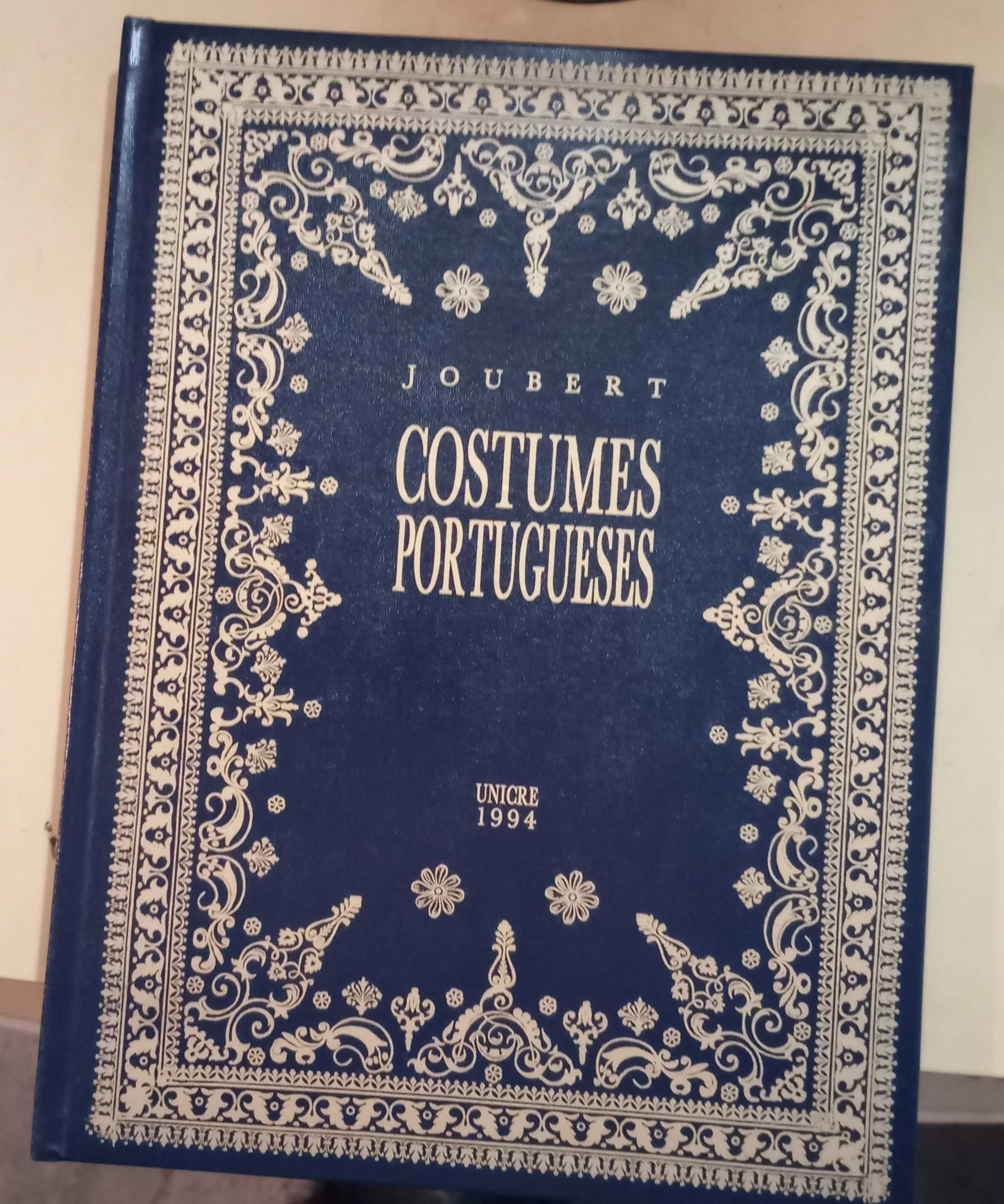 Livro Costumes Portugueses