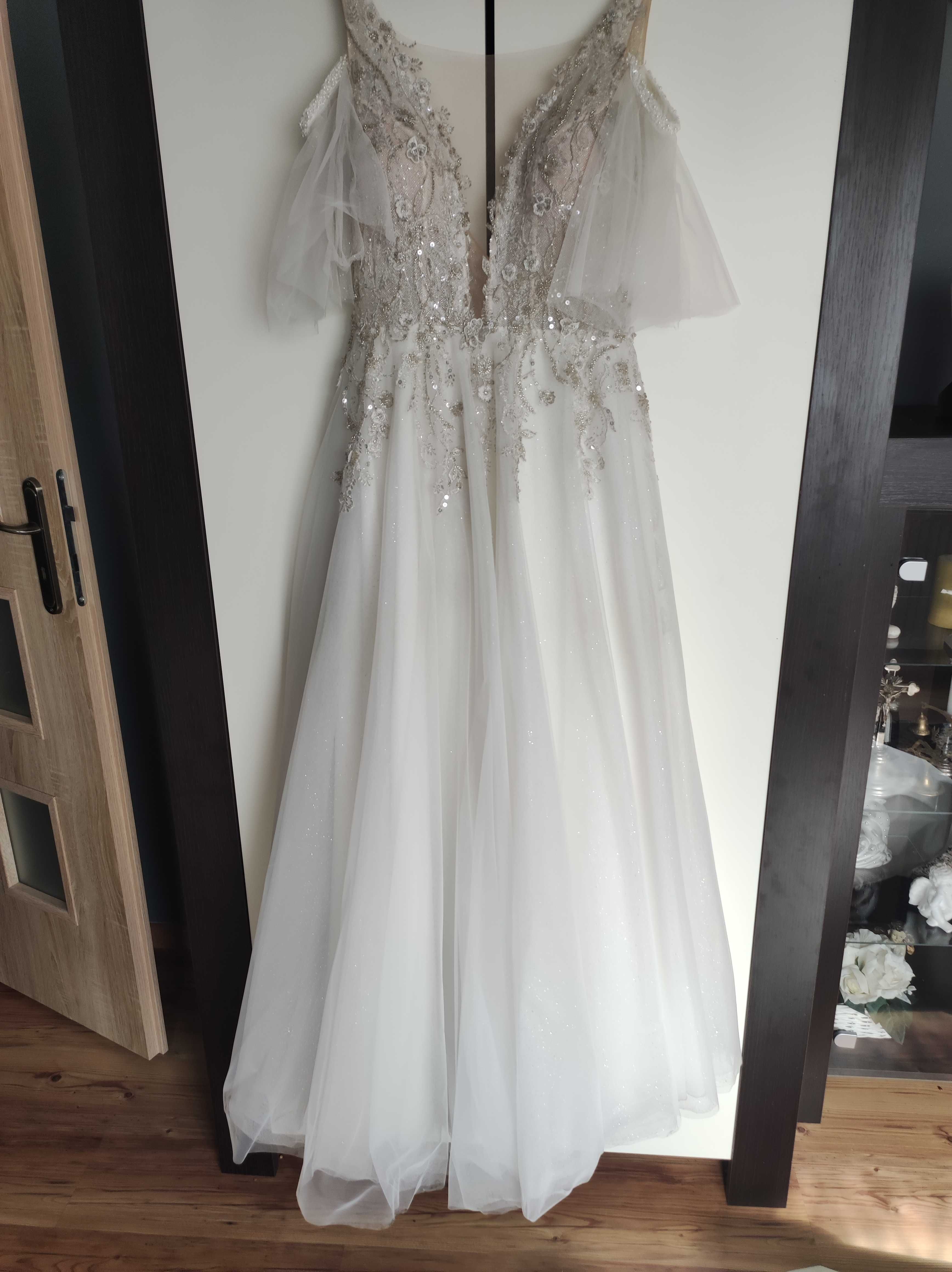 Suknia ślubna ESMERALDA,38+ długi koronkowy welon.