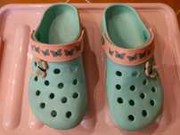klapki, buty na basen