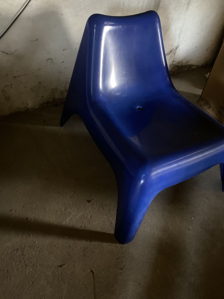 Fotel plastikowy