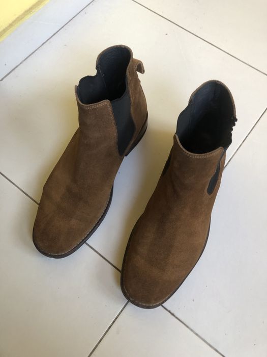 Botins de homem em camurça e pele