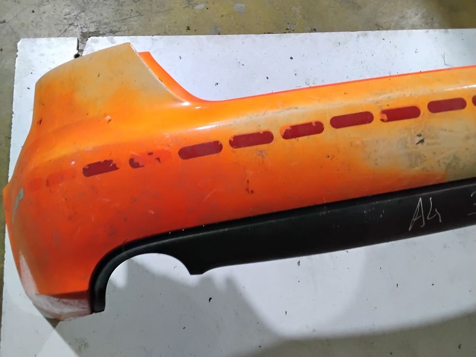 Parachoques aud A4 i 8B sedan