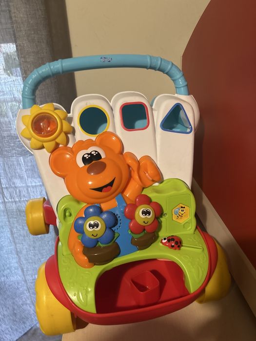 Brinquedo para criança aprender a andar