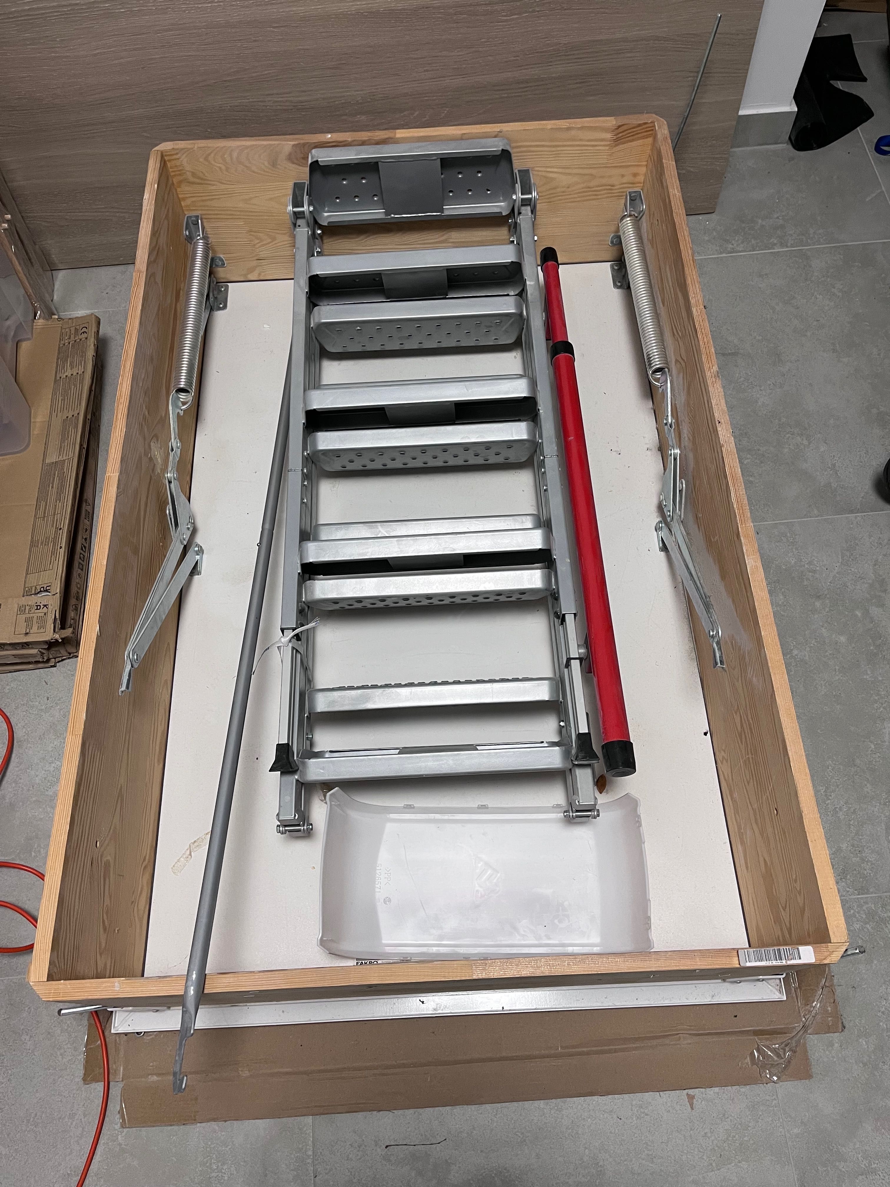 Schody strychowe FAKRO LML Lux 86x130/280 cm