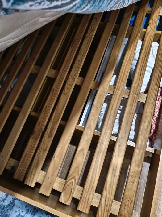 Cama madeira 135x190 com gavetas + Colchão