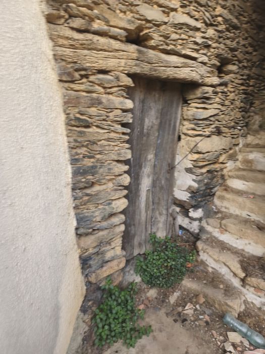 Casa em ruínas a venda