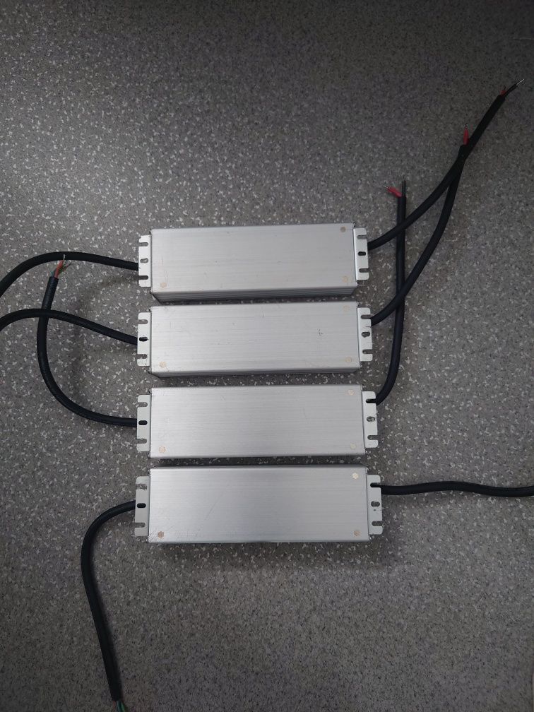 Hermetyczny zasilacz LED MeanWell 150W 12 V DC 12A