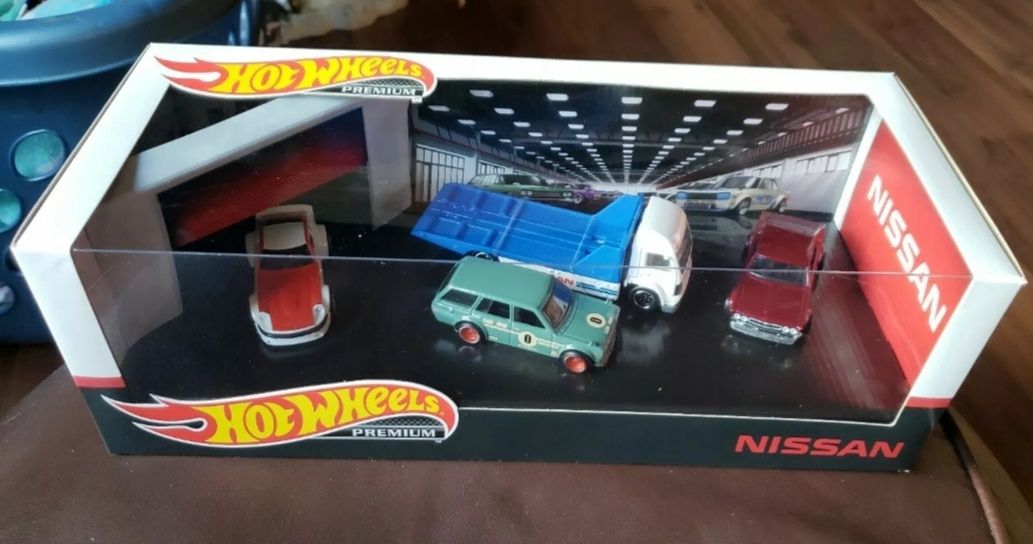 Hot wheels Nissan Diorama