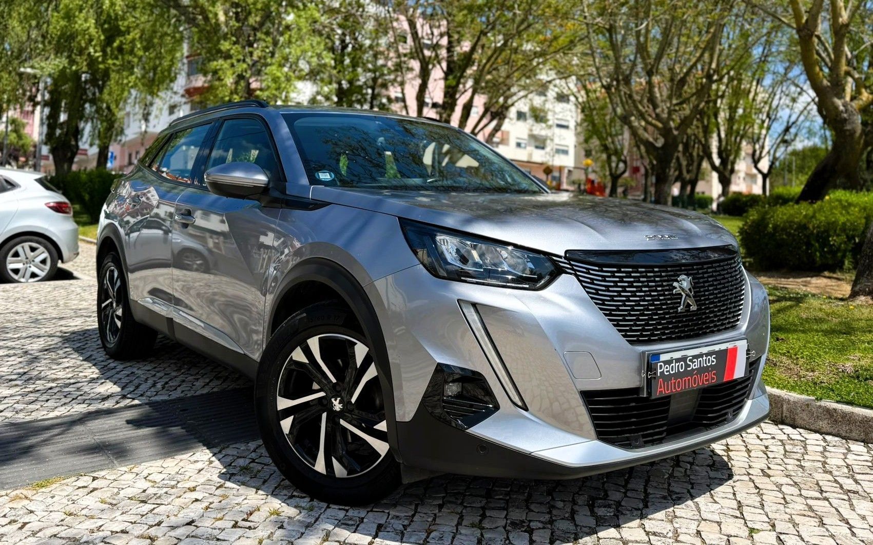 Peugeot 2008 1.2 PureTech Allure EAT8