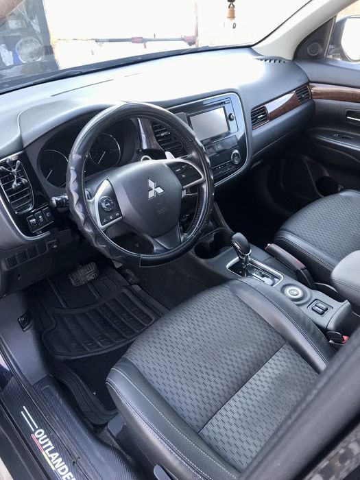 Мitsubishi Outlander 3(GT,3 літра)