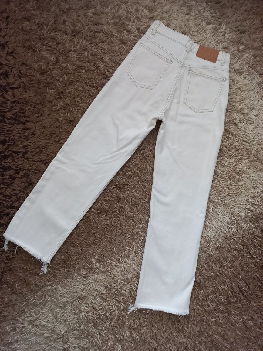 Джинсы ZARA р.34