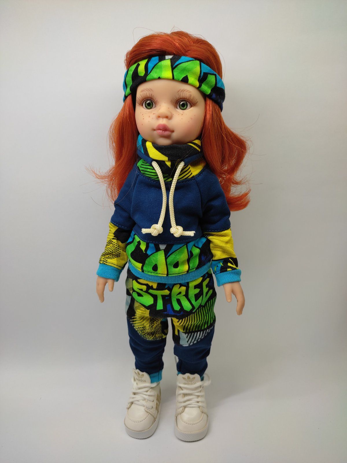 Спортивный костюм для кукол Паола Рейна