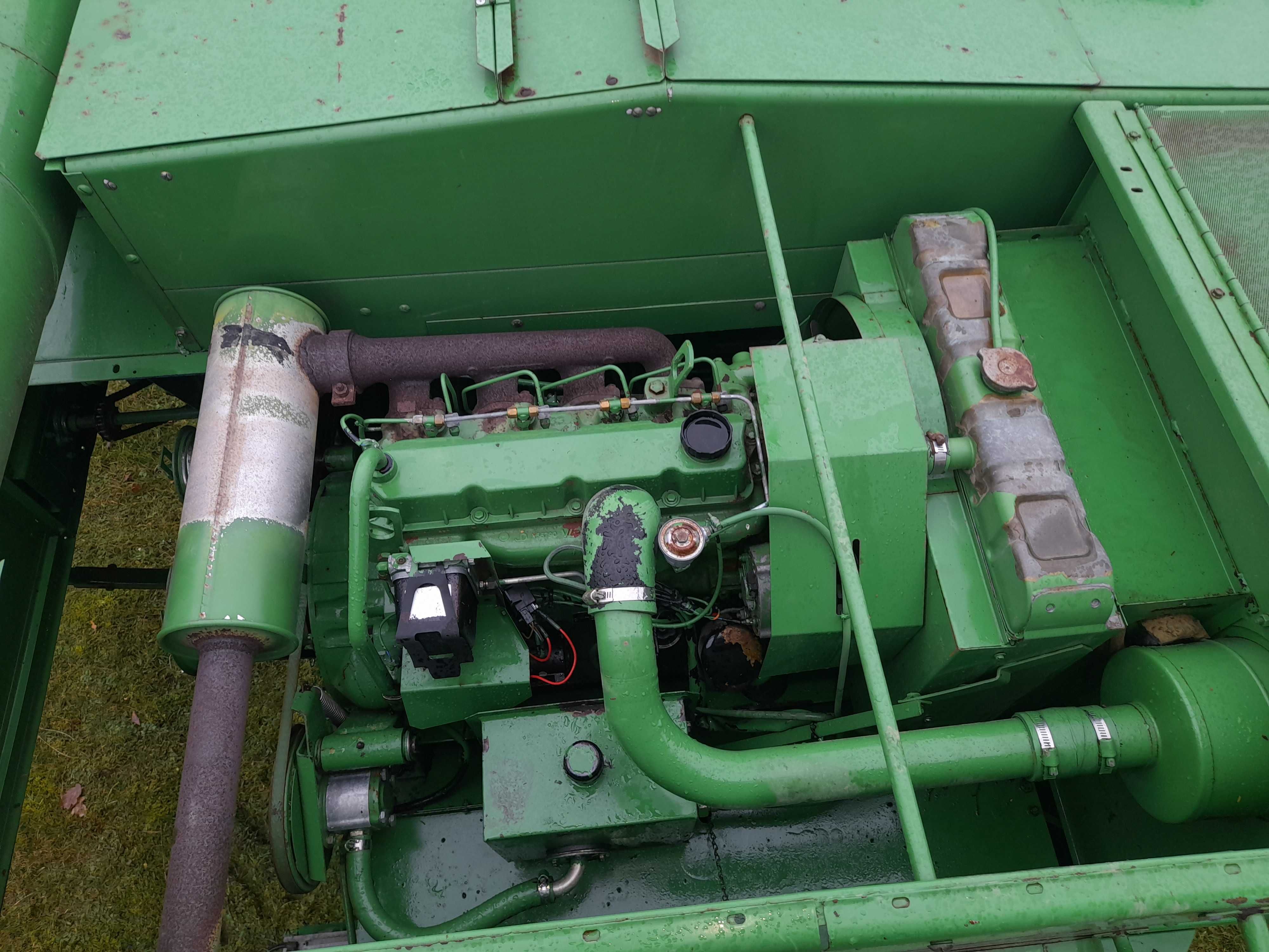 Комбайн John Deere 985