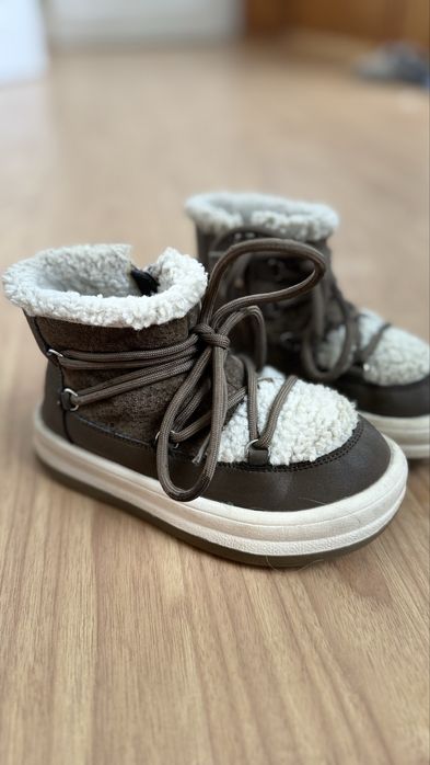 Зимові черевички, чобітки на дівчинку 27 розмір