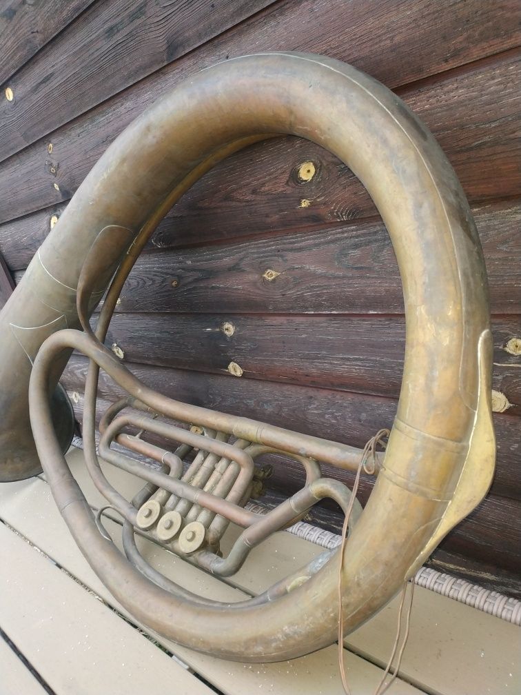 Zabytkowy instrument mosiężny 1m róg tuba waltornia dekoracja rekwizyt
