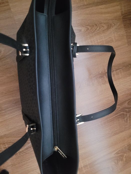 Sprzedam torebkę Michael Kors