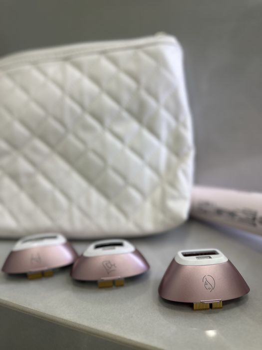 Фотоепілятор Philips Lumea IPL 9000